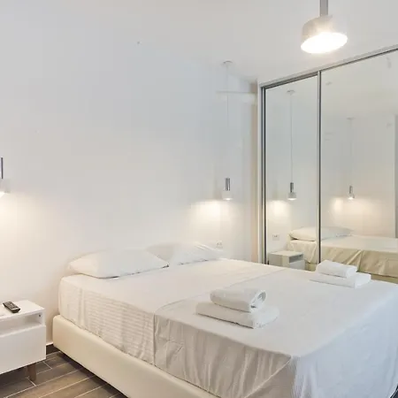 Διαμέρισμα Helios 2 *